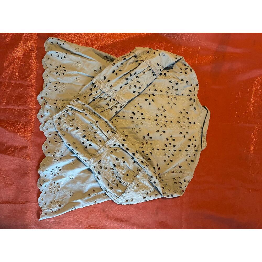 Shabby Chic Blouse Womens XS Eyelet Embroidered Button Front Scallop Hem Gray - Picture 2 of 3